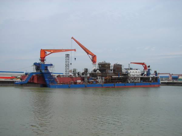 4500m3/h絞吸挖泥船進入調試階段